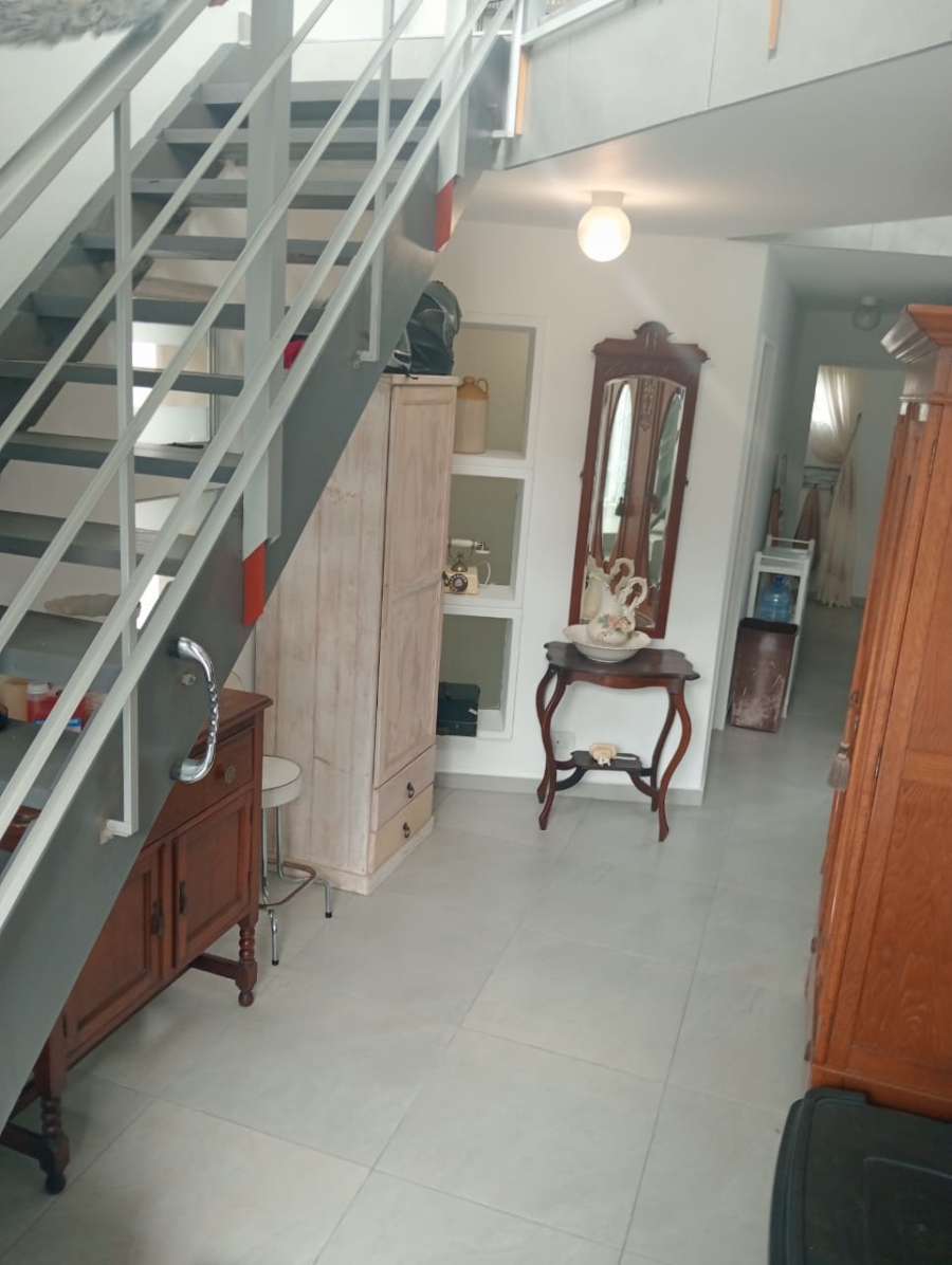 3 Bedroom Property for Sale in Wavecrest Eastern Cape